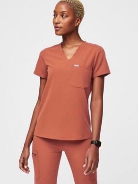 Figs Terracotta Scrub SET (one pocket top and Zamora scrub bottom)